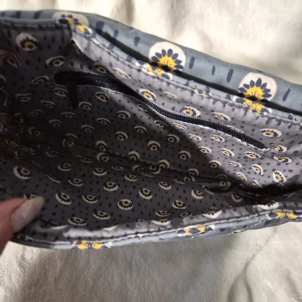 Vera‎ Bradley Sun Valley Quilted Mini Flap Bag - Retired Pattern